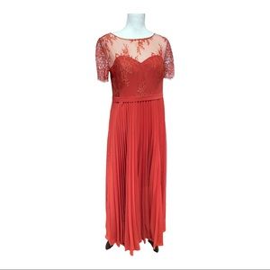 JJ’s house maxi dress, color: Rust.